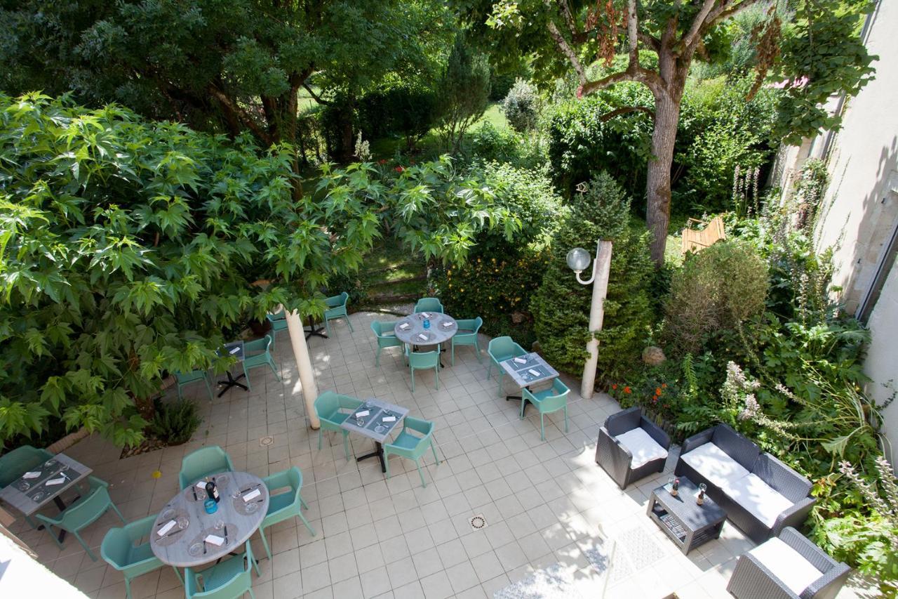 Hotel Le Lion d'Or à Manzac-sur-Vern Extérieur photo