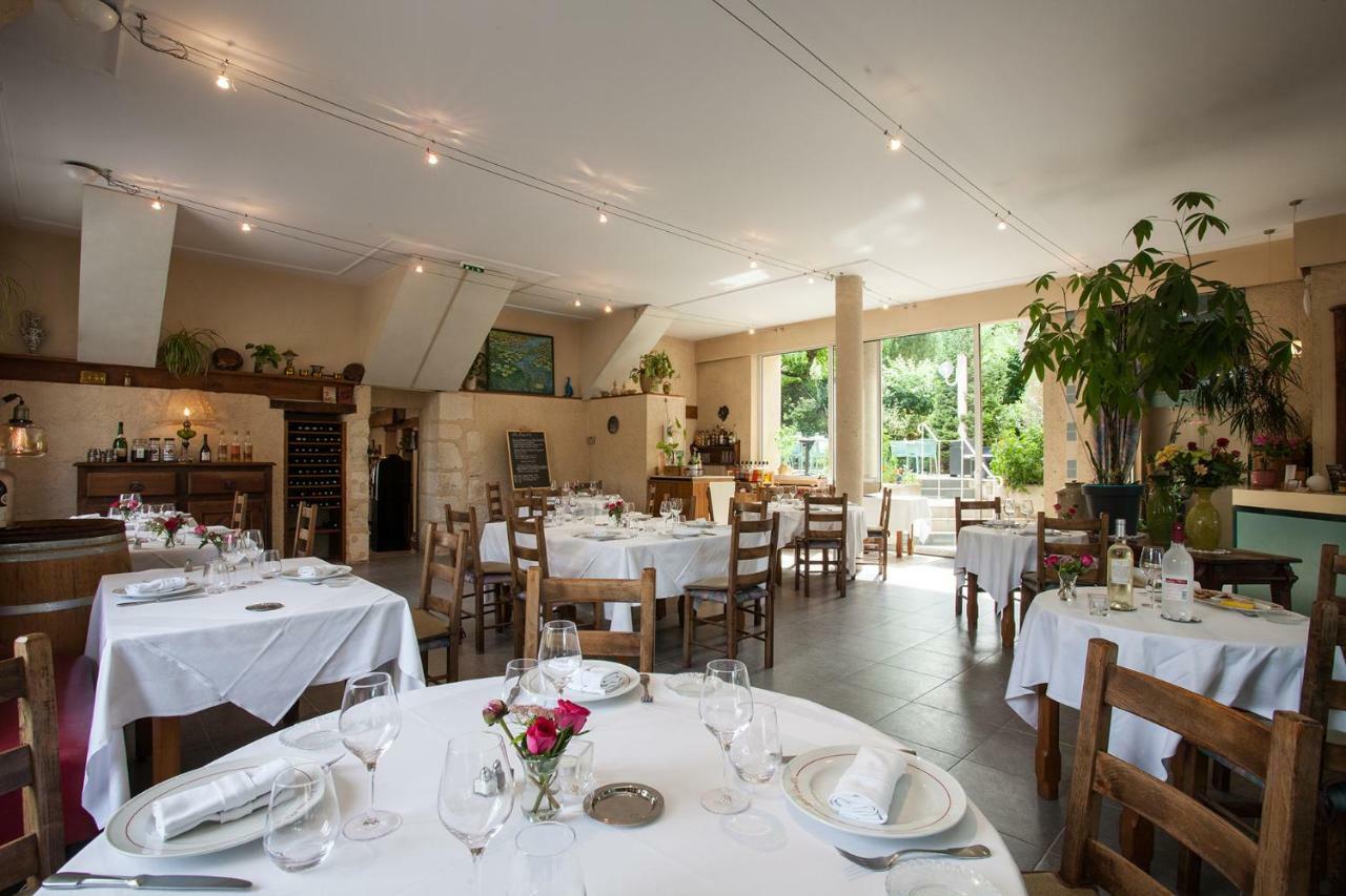 Hotel Le Lion d'Or à Manzac-sur-Vern Extérieur photo