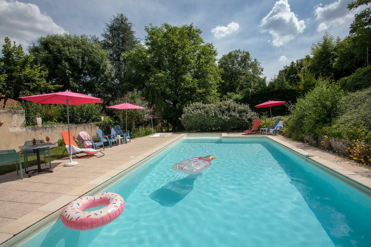 Hotel Le Lion d'Or à Manzac-sur-Vern Extérieur photo