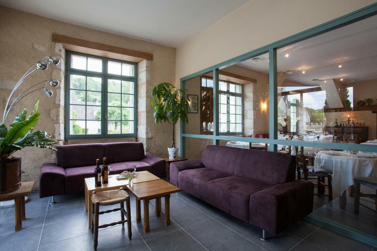 Hotel Le Lion d'Or à Manzac-sur-Vern Extérieur photo