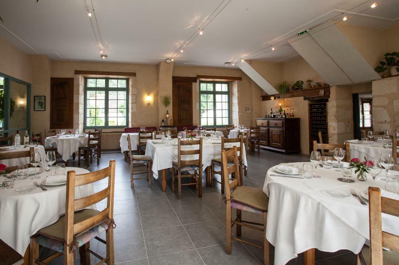 Hotel Le Lion d'Or à Manzac-sur-Vern Extérieur photo